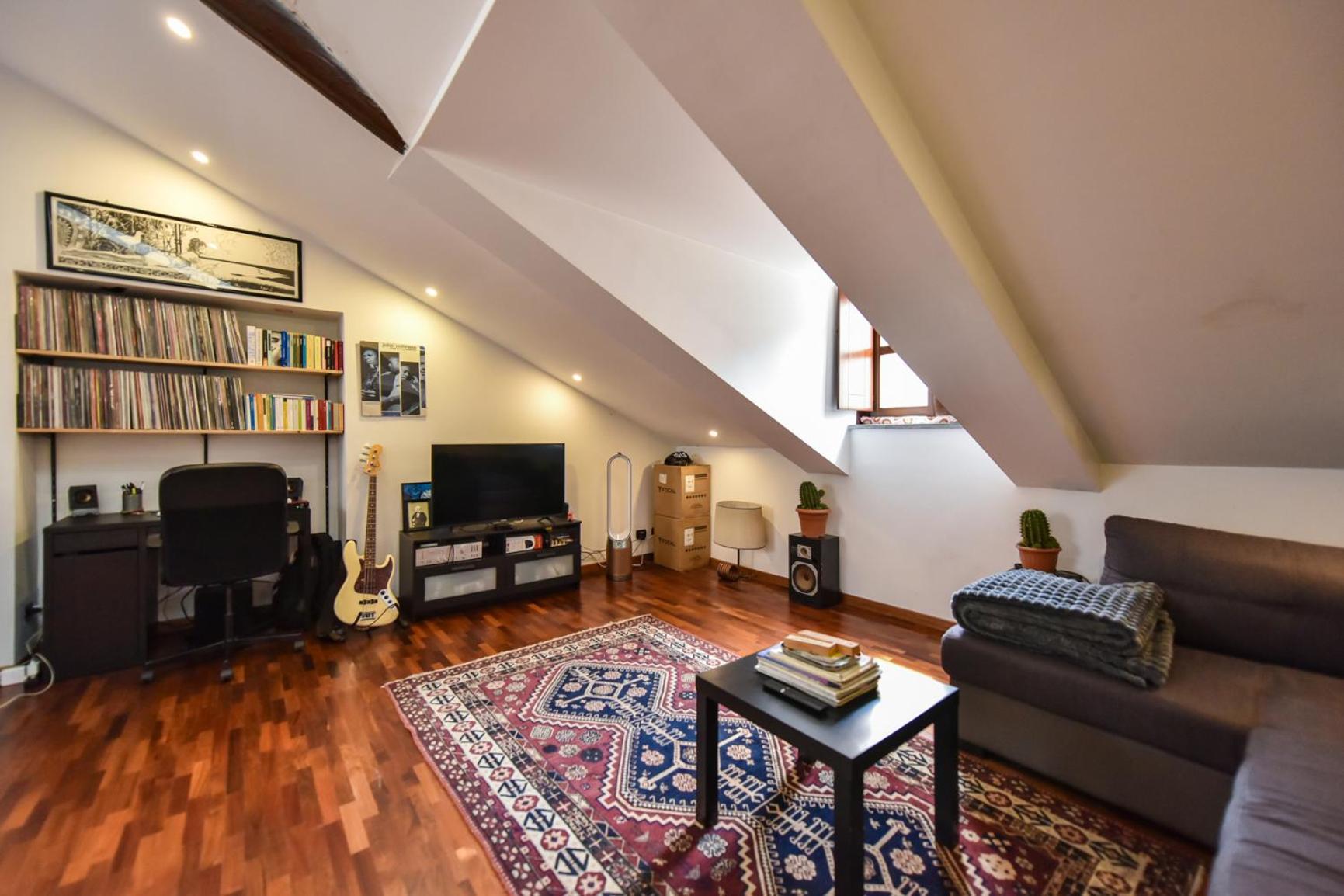Modern Apartment Piazza Statuto Porta Susa Fs Торино Екстериор снимка